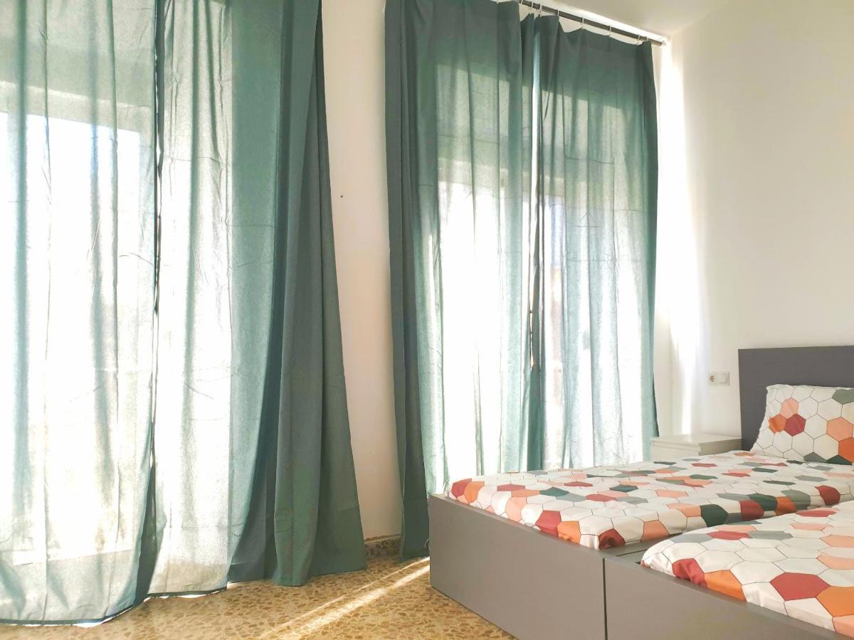 Sunny Malaga Centre Flats, 2 Options, With Balcony Or Terrace Apartment ภายนอก รูปภาพ