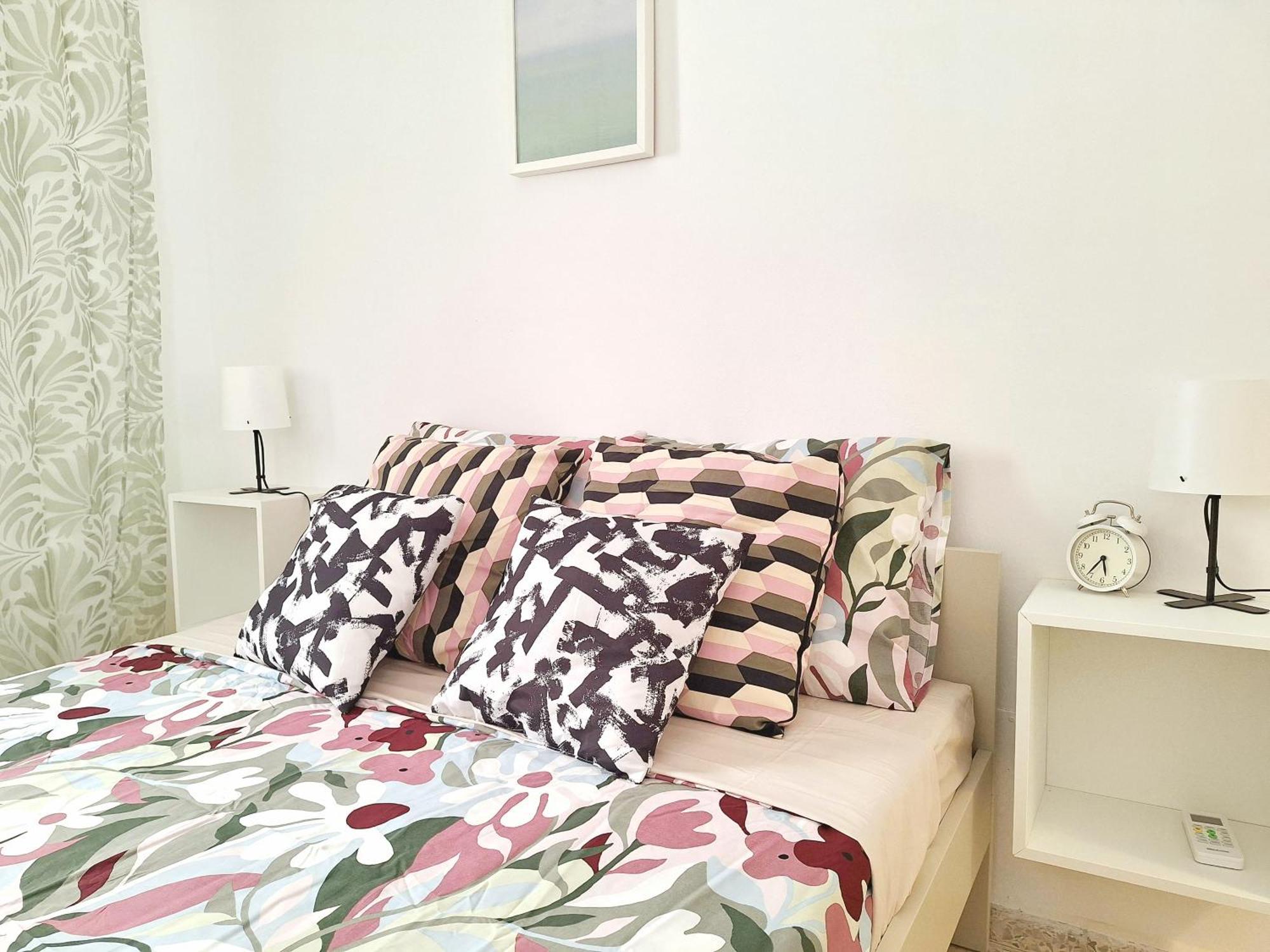 Sunny Malaga Centre Flats, 2 Options, With Balcony Or Terrace Apartment ภายนอก รูปภาพ