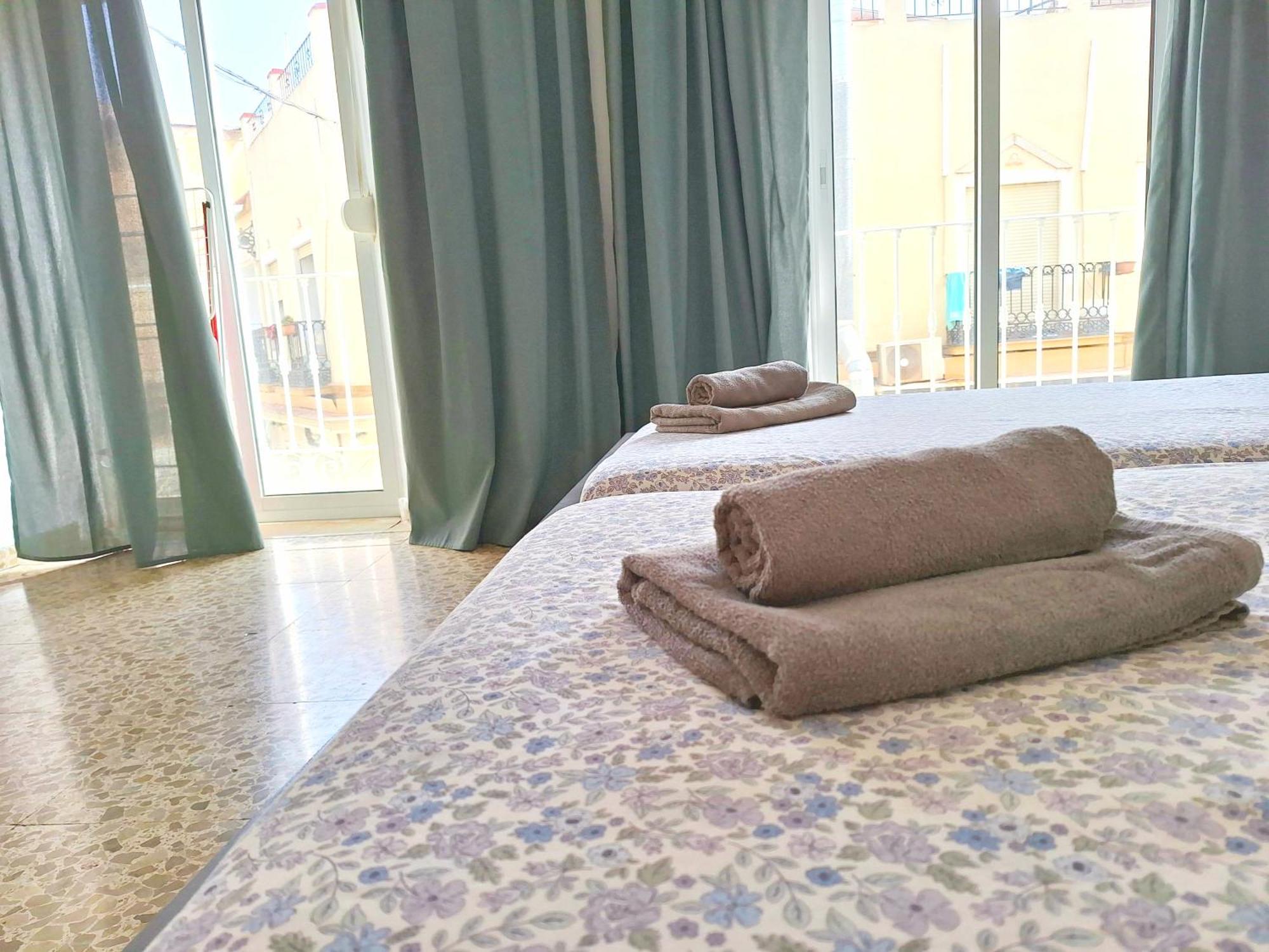 Sunny Malaga Centre Flats, 2 Options, With Balcony Or Terrace Apartment ภายนอก รูปภาพ
